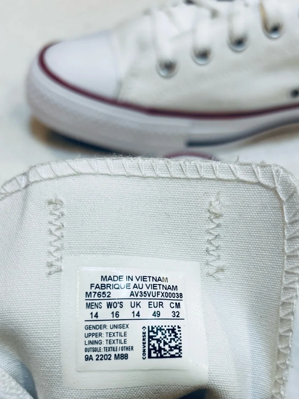Brand New Converse All Star Sneakers - Size 14 - Box 81 - Picture 6 of 7